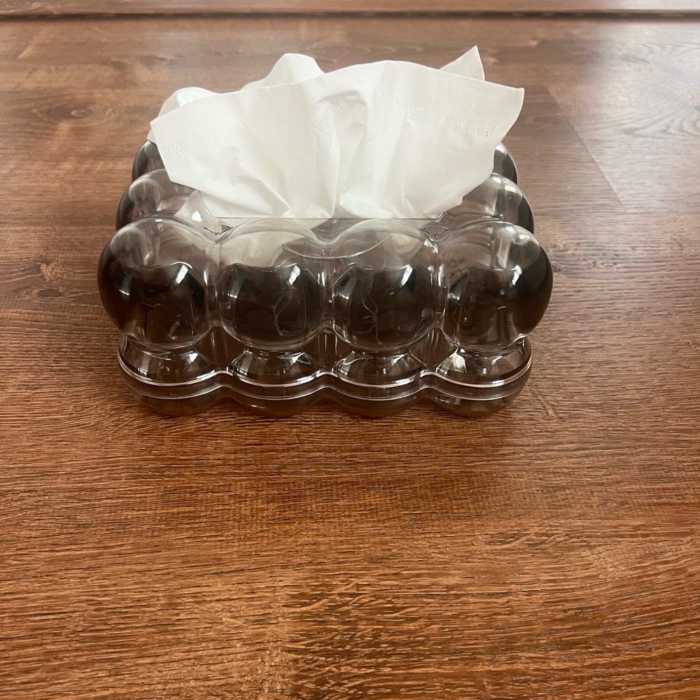 Transparent Bubble style Tissue Holder